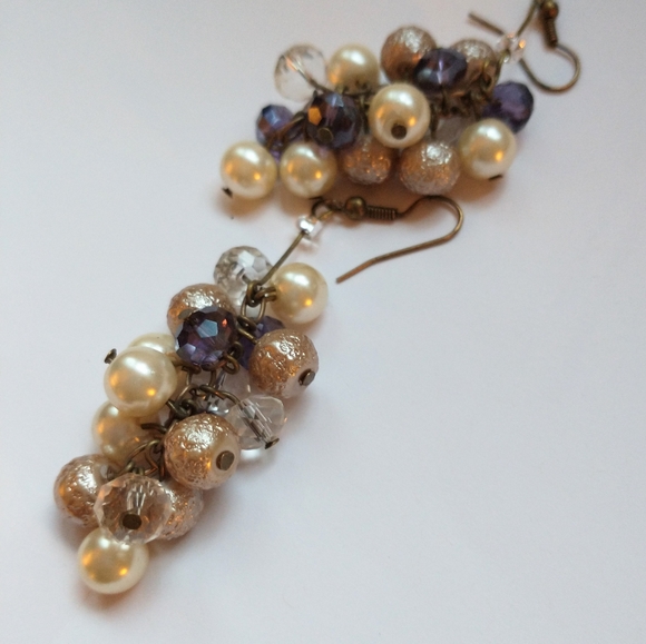 Glass and faux Pearl drop earrings white/cream/violet - Picture 6 of 6